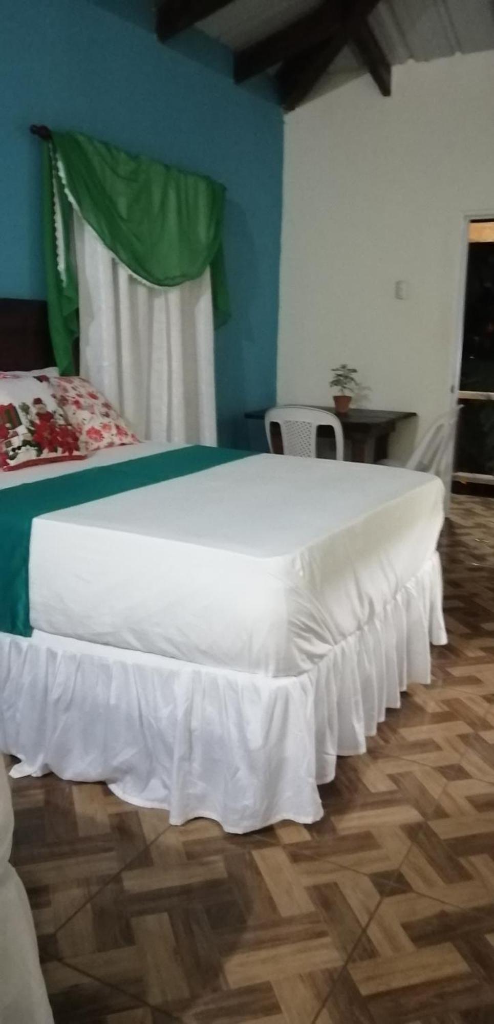 La Famosa Costillas A La Lena Jarabacoa Ruang foto