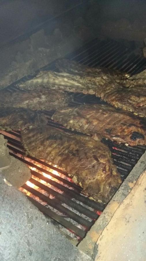 La Famosa Costillas A La Lena Jarabacoa Bagian luar foto